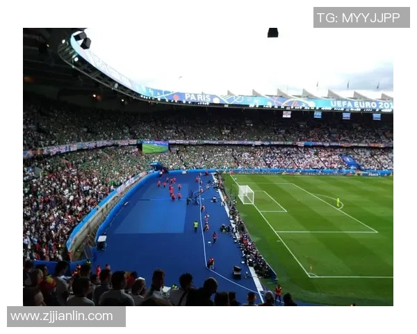 足球巨星赛场突然脱鞋举动引发热议背后原因耐人寻味