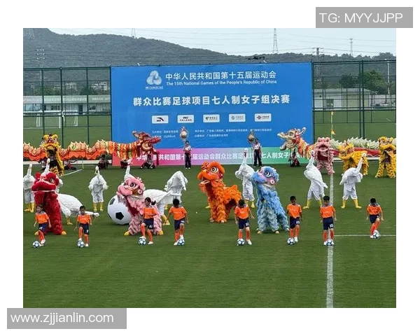 足球星球全景探索揭示绿茵世界的激情梦想与未来发展